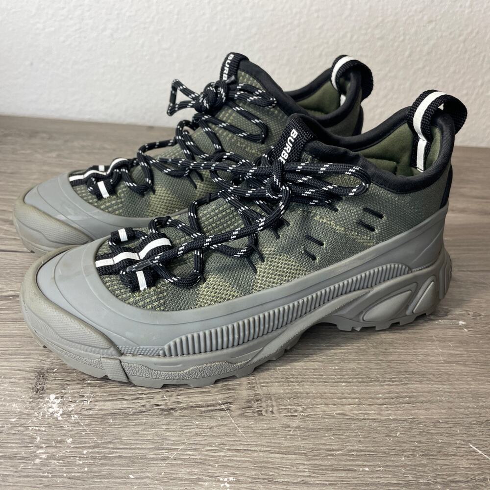 Burberry Kids Mini Arthur Knitted Moss Green Sneakers Size US 1.5Y